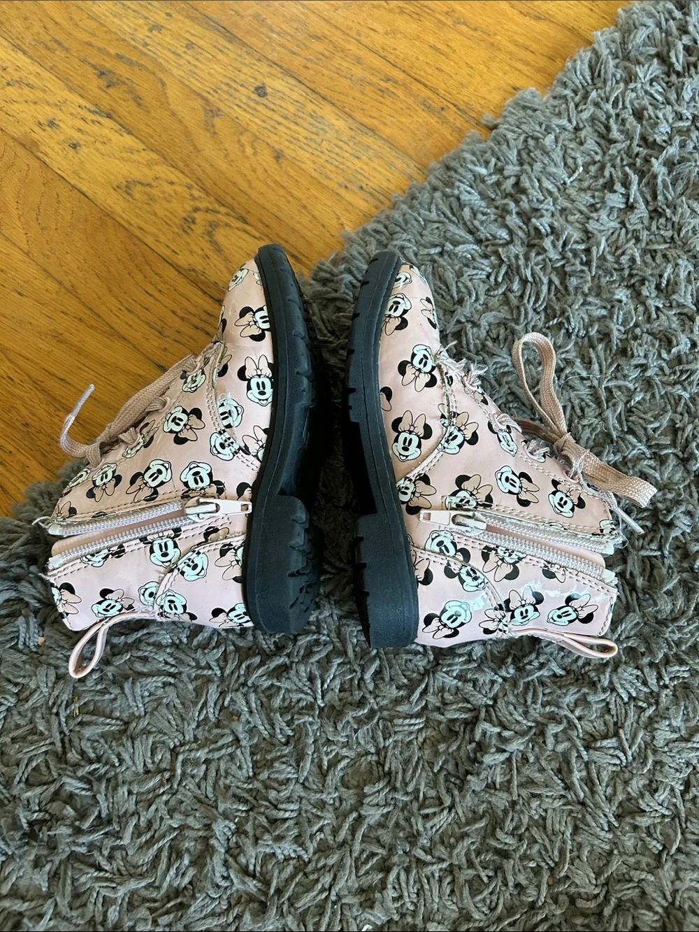 Minnie preowned size